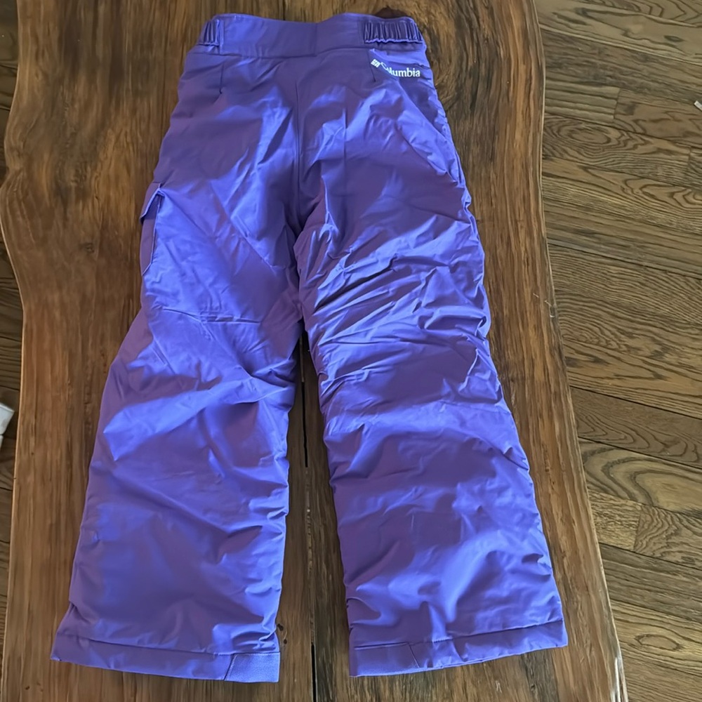 Colombia ski pants purple
Worn once size XS youth